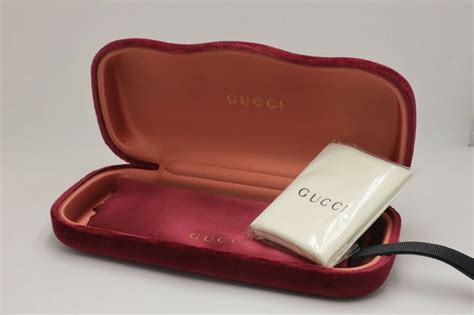 gucci sunglass cases for women